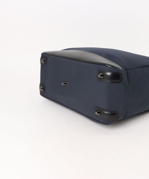 ZERO HALLIBURTON（ゼロハリバートン）の「Cipher Quiet Square Tote A4 14インチPC 81354（トートバッグ・メンズ・ブラック/ネイビー・FREE）」の4枚目の写真