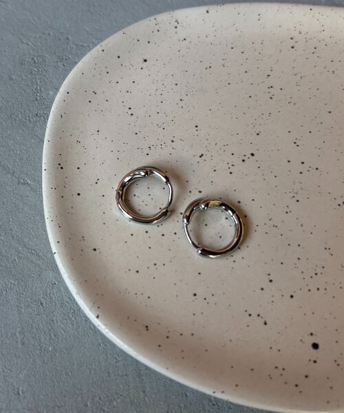 CAPRICIEUX LE'MAGE（カプリシューレマージュ）の「〈GOLDY/ゴールディ〉コンビワンタッチフープピアス（ピアス（両耳用）・レディース・シルバー/ゴールド・FREE）」の3枚目の写真