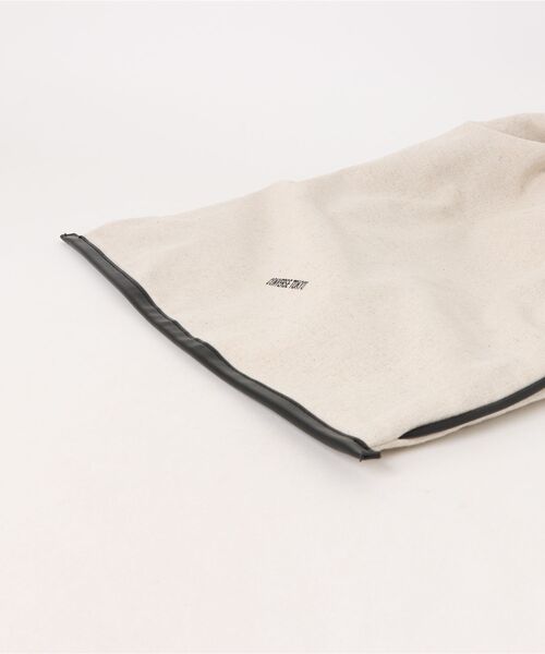 CONVERSE TOKYO（コンバーストウキョウ）の「リネンギャザートート（トートバッグ・レディース・ブラウン・FREE）」の3枚目の写真