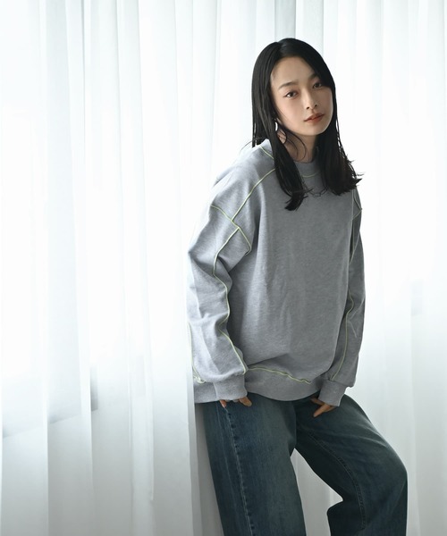 STYLE DELI(スタイルデリ)の「【BLK001】配色メローチュニックプルオーバー(スウェット・レディース・杢グレー/ブラック・FREE)」の9枚目の写真