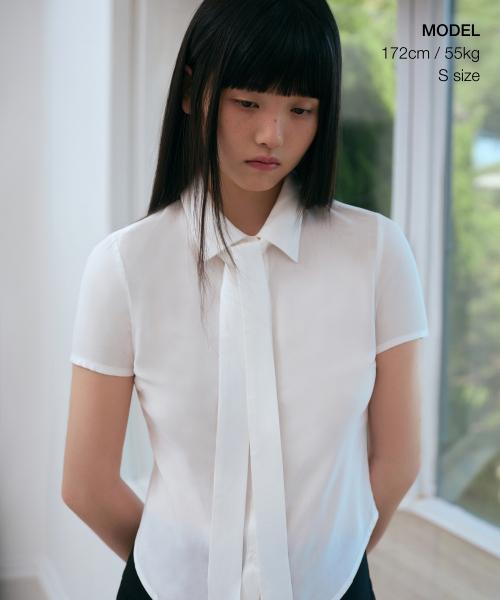 MUSINSA STANDARD WOMAN（ムシンサスタンダードウーマン）の「ウィメンズスリムフィットタイ半袖ブラウス[アイボリー]（シャツ/ブラウス・レディース・その他・LARGE/MEDIUM/SMALL/X-SMALL）」の5枚目の写真
