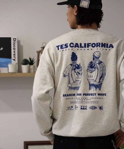 The Endless Summer（エンドレスサマー）の「【WEB / FLAG SHOP限定】TES CALIFORNIA DESIGN 裾ドローコード BIG SWEAT /オーバーサイズ・ビッグシルエット・クルーネック（スウェット・メンズ・グリーン/レッド/オレンジ/ブルー・LARGE/MEDIUM/FREE）」の3枚目の写真