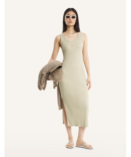 Maison Kitsune（メゾンキツネ）の「NATURAL BABY FOX RIBBED TANK DRESS（ワンピース・レディース・ライトオリーブ・L/M/S/XS）」の3枚目の写真