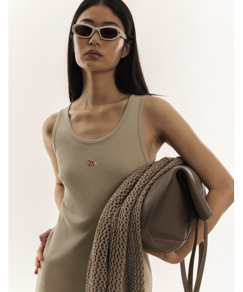 Maison Kitsune（メゾンキツネ）の「NATURAL BABY FOX RIBBED TANK DRESS（ワンピース・レディース・ライトオリーブ・L/M/S/XS）」の7枚目の写真