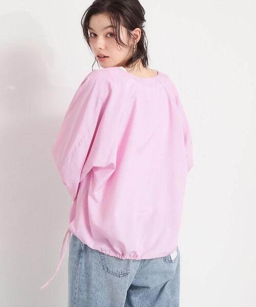 THE SHOP TK (ザ ショップ ティーケー )の「キーネックストライプドロストシャツブラウス(シャツ/ブラウス・レディース・ブルー系7/ホワイト系5/ピンク系7・99)」の9枚目の写真