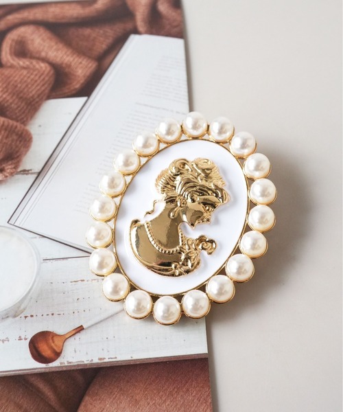 Port（ポート）の「【 Port / ポート 】 クラシック パール カメオ ブローチ（ブローチ/コサージュ・レディース・ホワイト/ブルー/ブラック・FREE）」の2枚目の写真