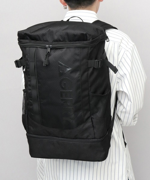 GERRY(ジェリー)の「ハニカムリップポリエステル 大容量 ビッグ ボックスバックパック 撥水レインカバー付き(バックパック/リュック・メンズ・ブラック・FREE)」の1枚目の写真