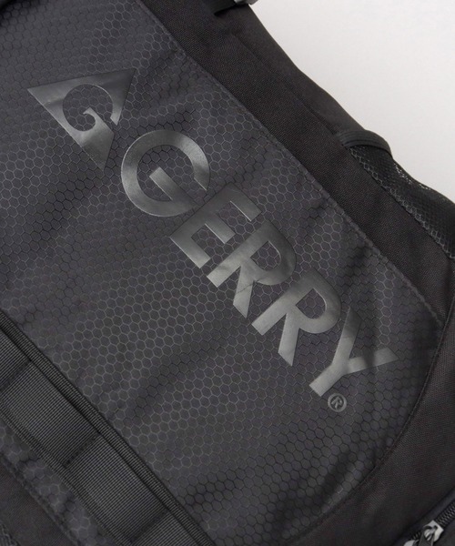 GERRY(ジェリー)の「ハニカムリップポリエステル 大容量 ビッグ ボックスバックパック 撥水レインカバー付き(バックパック/リュック・メンズ・ブラック・FREE)」の5枚目の写真