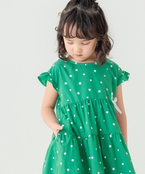 SUNDAYS SUN(サンデイズ サン)の「【くるっとかわいい】ティアードワンピース(ワンピース・キッズ・ブルー/ブラック/レッド/グリーン・130/120/110/100/90)」の7枚目の写真