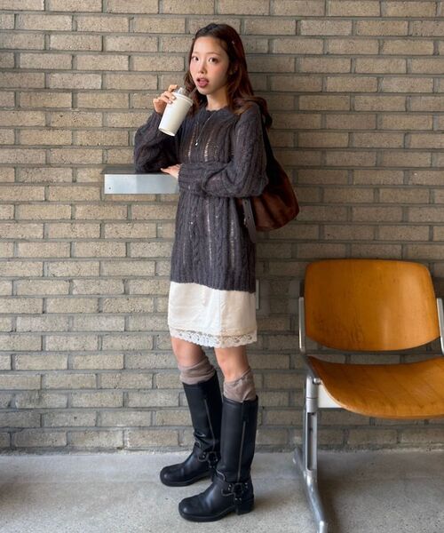 mur(ミュール)の「Nuovo Hobo Bag mini- Combi Suede(3color)(メッセンジャーバッグ・レディース・ダークブラウン/ブラウン/ベージュ・FREE)」の12枚目の写真