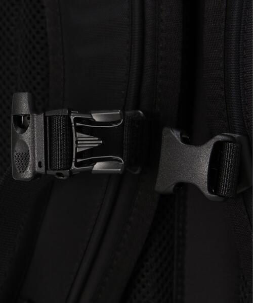 THE NORTH FACE(ザノースフェイス)の「THE NORTH FACE/ザ・ノース・フェイス/Hot Shot(バックパック/リュック・メンズ・ブラック・F)」の11枚目の写真