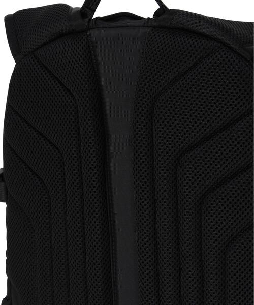 THE NORTH FACE(ザノースフェイス)の「THE NORTH FACE/ザ・ノース・フェイス/Hot Shot(バックパック/リュック・メンズ・ブラック・F)」の3枚目の写真