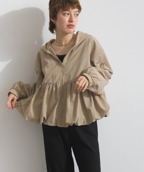 Fizz（フィズ）の「ナイロンワッシャーペプラムデザインマウンテンパーカー（マウンテンパーカー・レディース・アイボリー/ブラック/ベージュ・M）」の19枚目の写真