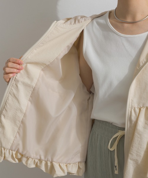 Fizz（フィズ）の「ナイロンワッシャーペプラムデザインマウンテンパーカー（マウンテンパーカー・レディース・アイボリー/ブラック/ベージュ・M）」の20枚目の写真