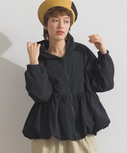 Fizz（フィズ）の「ナイロンワッシャーペプラムデザインマウンテンパーカー（マウンテンパーカー・レディース・アイボリー/ブラック/ベージュ・M）」の11枚目の写真