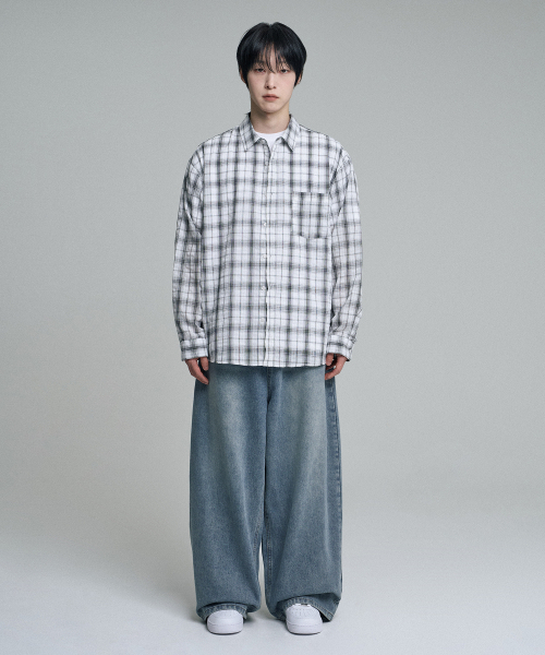 MOOVN(ムブン)の「モアワイドデニムパンツライトブルー(デニムパンツ・メンズ・その他・LARGE/MEDIUM/SMALL)」の4枚目の写真