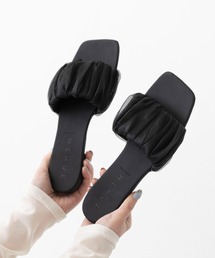 スクエアトゥ フラット シフォンサンダル