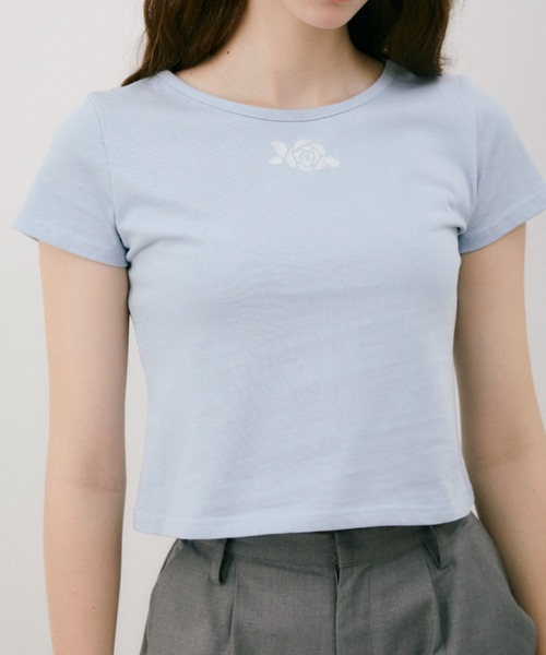 idem(イデム)の「idem rose graphic T-shirt / オリジナルローズグラフィックTシャツ(Tシャツ/カットソー・レディース・ネイビー/ブルー・FREE)」の20枚目の写真