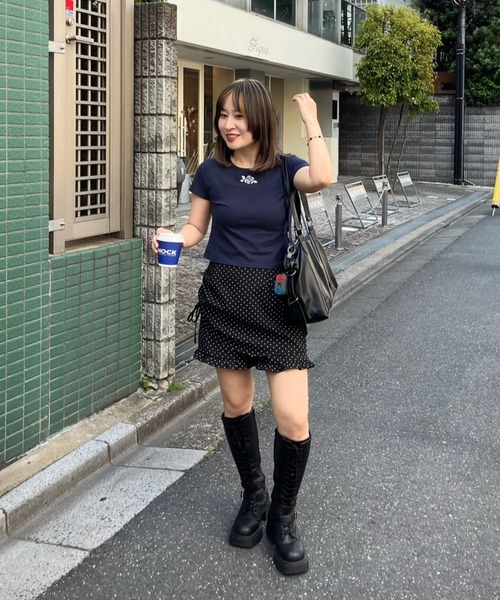 idem(イデム)の「idem rose graphic T-shirt / オリジナルローズグラフィックTシャツ(Tシャツ/カットソー・レディース・ネイビー/ブルー・FREE)」の9枚目の写真