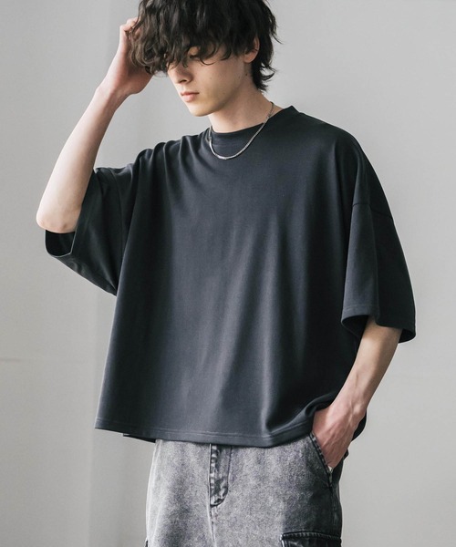 Rocky Monroe（ロッキーモンロー）の「AIR TEC+ 接触冷感・遮熱・UVカット 多機能オーバーサイズショート丈半袖Tシャツ（Tシャツ/カットソー・メンズ・ブラック/グレイッシュベージュ/ブルー/チャコール/ネイビー/ピンク/ホワイト・M/XL/L）」の3枚目の写真