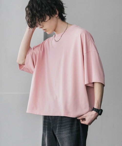 Rocky Monroe（ロッキーモンロー）の「AIR TEC+ 接触冷感・遮熱・UVカット 多機能オーバーサイズショート丈半袖Tシャツ（Tシャツ/カットソー・メンズ・ブラック/グレイッシュベージュ/ブルー/チャコール/ネイビー/ピンク/ホワイト・M/XL/L）」の12枚目の写真