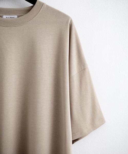 Rocky Monroe（ロッキーモンロー）の「AIR TEC+ 接触冷感・遮熱・UVカット 多機能オーバーサイズショート丈半袖Tシャツ（Tシャツ/カットソー・メンズ・ブラック/グレイッシュベージュ/ブルー/チャコール/ネイビー/ピンク/ホワイト・M/XL/L）」の20枚目の写真