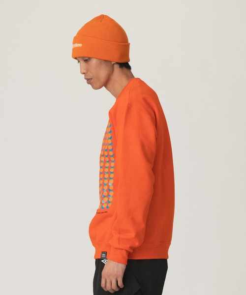 styles(スタイルス)の「LOOSEJOINTS ED DAVIS SUPERDEFORMED GREW NECK LF25FL006ED(スウェット・メンズ・オレンジ/ネイビー・L/M)」の4枚目の写真