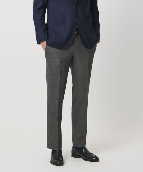 UNITED ARROWS(ユナイテッドアローズ)の「ピンヘッド トロピカル サイドエクステンド ノープリーツ スラックス COMFORT EASY‐MODEL ウォッシャブル ストレッチ イージーケア(スラックス・メンズ・ダークグレー・48/50/46/44/42)」の1枚目の写真