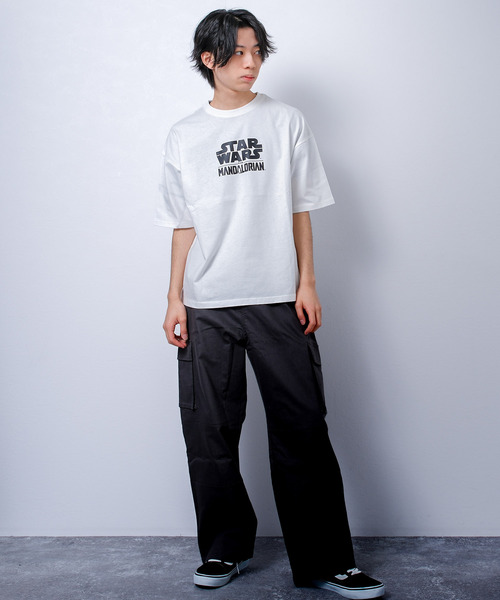 STAR WARS（スターウォーズ）の「スター・ウォーズ マンダロリアン 半袖Tシャツ Star Wars The Mandalorian キッズ（Tシャツ/カットソー・キッズ・ブラック系その他/ブラック系その他4/ホワイト系その他/ホワイト系その他3/ブラック系その他2/ホワイト系その他2/ブラック系その他3/ホワイト系その他4・130/160/140/170/150）」の11枚目の写真