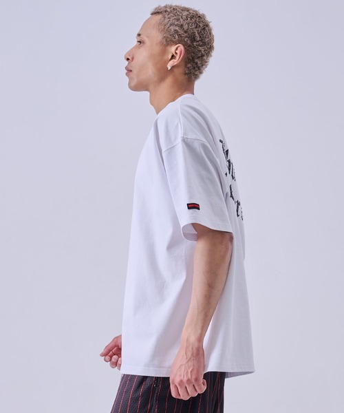 FUBU( フブ)の「FUBU フブ ブランド Studs Logo TShirts/スタッドロゴTシャツ(Tシャツ/カットソー・メンズ・ホワイト/ブラック・XXL/XL/L/M)」の9枚目の写真