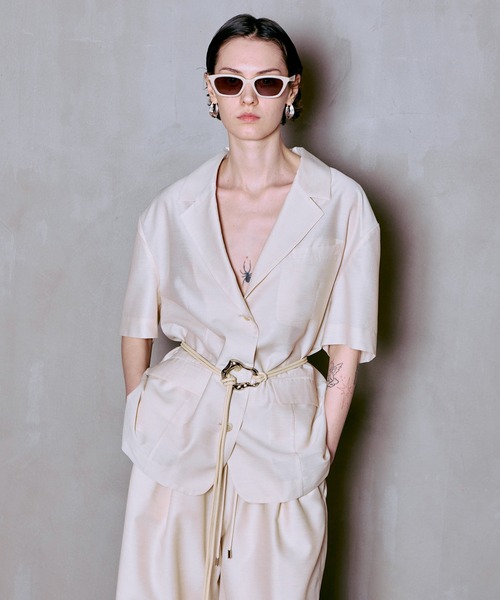 MAISON SPECIAL（メゾンスペシャル）の「Half-Sleeve Sheer Suiting Jacket/ハーフスリーブシアースーチングジャケット（テーラードジャケット・レディース・ホワイト/グレー・FREE）」の2枚目の写真