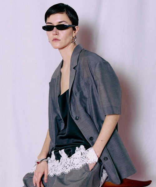 MAISON SPECIAL（メゾンスペシャル）の「Half-Sleeve Sheer Suiting Jacket/ハーフスリーブシアースーチングジャケット（テーラードジャケット・レディース・ホワイト/グレー・FREE）」の6枚目の写真