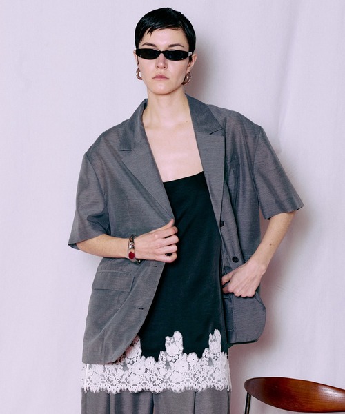 MAISON SPECIAL（メゾンスペシャル）の「Half-Sleeve Sheer Suiting Jacket/ハーフスリーブシアースーチングジャケット（テーラードジャケット・レディース・ホワイト/グレー・FREE）」の3枚目の写真