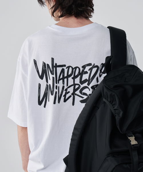 UNTAPPED STUDIO(アンタップドスタジオ)の「ユニバースレタリングピュアコットンビッグオーバーフィット半袖Tシャツ4カラー(Tシャツ/カットソー・レディース・グリーン/ブラック/ブルー/ネイビー/ホワイト/チャコールグレー・S(90)/M(95)/L/XL)」の15枚目の写真