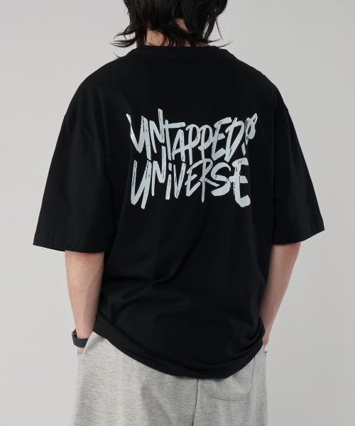 UNTAPPED STUDIO(アンタップドスタジオ)の「ユニバースレタリングピュアコットンビッグオーバーフィット半袖Tシャツ4カラー(Tシャツ/カットソー・レディース・グリーン/ブラック/ブルー/ネイビー/ホワイト/チャコールグレー・S(90)/M(95)/L/XL)」の18枚目の写真