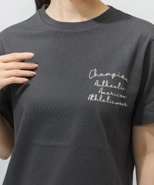 Champion（チャンピオン）の「【別注】チャンピオン  SHORT SLEEVE T-SHIRT 限定コラボ（Tシャツ/カットソー・レディース・チャコールグレー/ホワイト・M/L）」の9枚目の写真