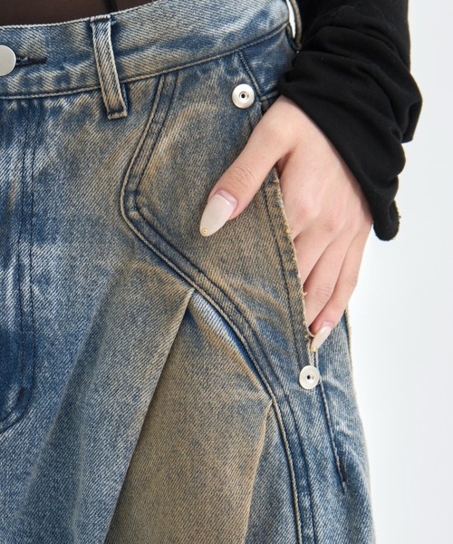CONZ(コンズ)の「distressed curve denim (WOMENS)(デニムパンツ・レディース・インディゴブルー・3/2/1)」の7枚目の写真