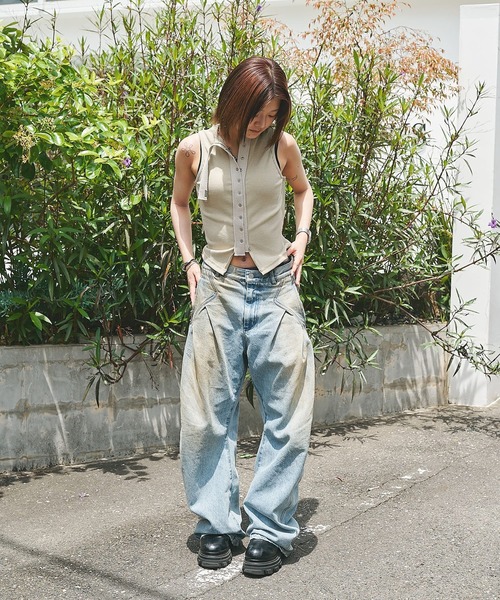 CONZ(コンズ)の「distressed curve denim (WOMENS)(デニムパンツ・レディース・インディゴブルー・3/2/1)」の11枚目の写真