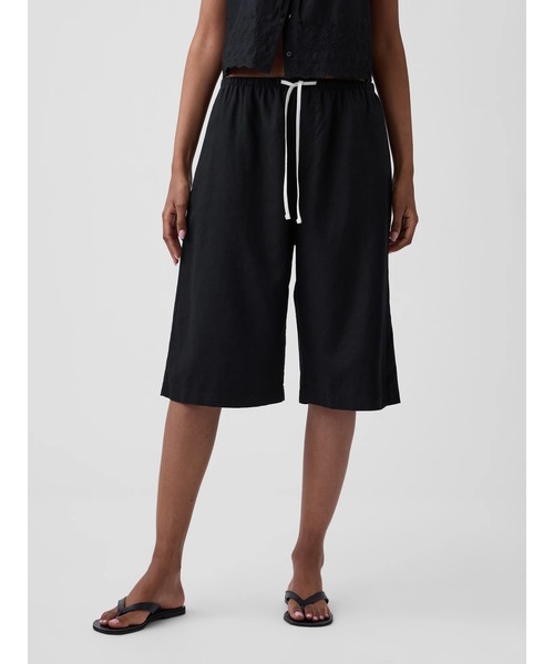 GAP(ギャップ)の「リネン混 リラックスフィット イージーウエスト キュロットパンツ(その他パンツ・レディース・ネイビー/ブラック/オフホワイト・XXS/L/M/S/XS)」の1枚目の写真