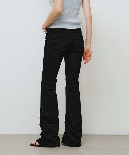 MONGDOL(モンドル)の「サイドシャーリングローライズブーツカットパンツブラックMDPT075BLACK(その他パンツ・レディース・その他・SMALL/MEDIUM/LARGE)」の5枚目の写真