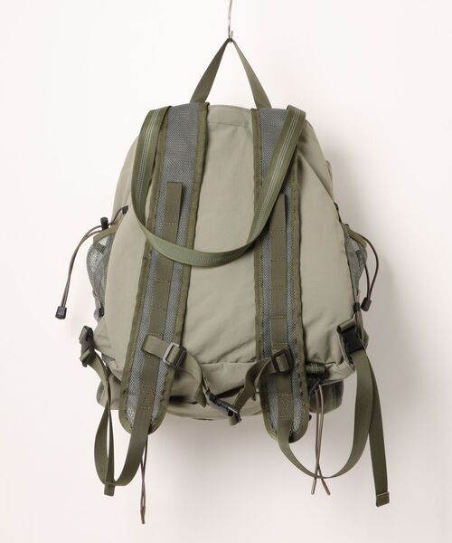 IO(イオ)(イオ)の「FRANK PRODUCTS / 2WAY WANDER BAG-Msize / FR2026SS001WB(バックパック/リュック・レディース・イエロー/ブラック・MEDIUM)」の3枚目の写真