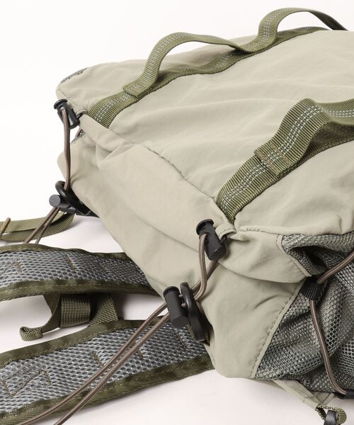 IO(イオ)(イオ)の「FRANK PRODUCTS / 2WAY WANDER BAG-Msize / FR2026SS001WB(バックパック/リュック・レディース・イエロー/ブラック・MEDIUM)」の4枚目の写真