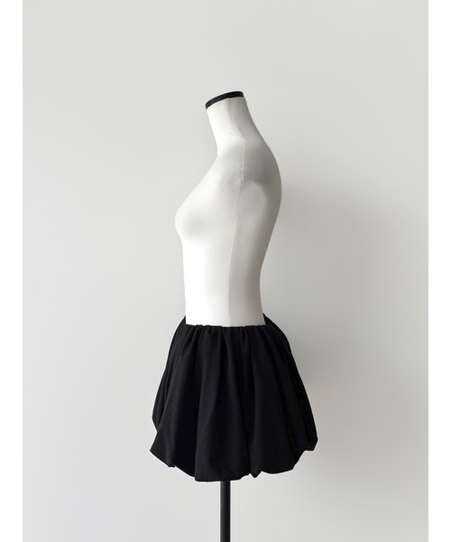 AMOMMA(アモマ)の「VOLUME GATHER MINI SKIRT(スカート・レディース・グレー/ブラック・FREE)」の15枚目の写真