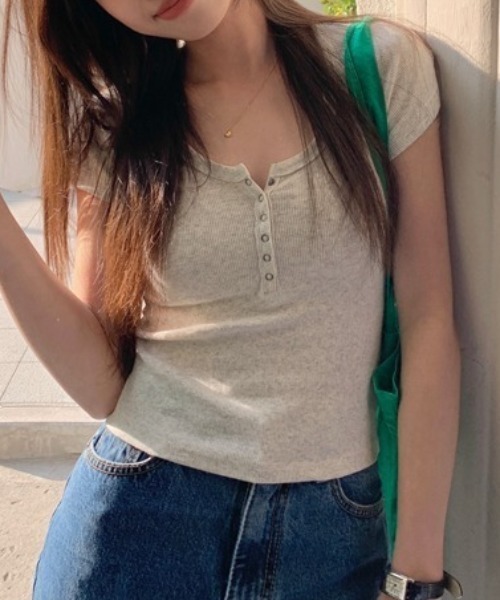 Teem Store(チームストア)の「ヘンリーネックリブトップス 半袖カットソー(Tシャツ/カットソー・レディース・ホワイト/ブラック/グレー・S/M)」の4枚目の写真