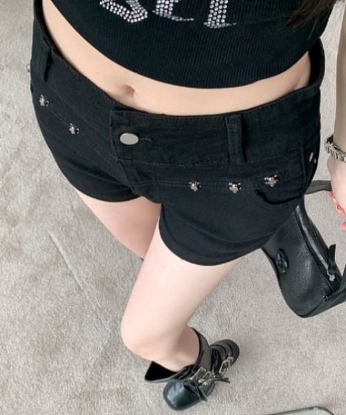 yuue' ( wear )(ユーイ)の「スタッズ付きストレッチマイクロショートパンツ(その他パンツ・レディース・ブラック・M/L)」の13枚目の写真