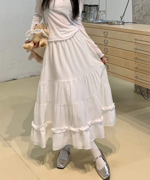 MAISON DE THERESE(メゾン ド テレーズ)の「フリルティアード ボリューム ロングスカート(スカート・レディース・ホワイト/ブラック・M)」の2枚目の写真