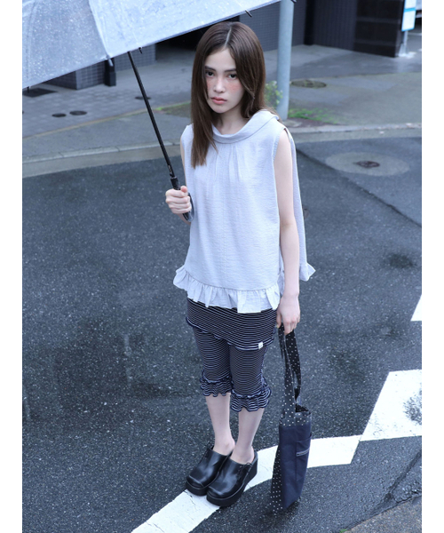 UGLY SHADOW(アグリーシャドウ)の「HIGH-NECK FRILL SLEEVELESS(LIGHT GREY)(シャツ/ブラウス・レディース・その他・FREE)」の1枚目の写真