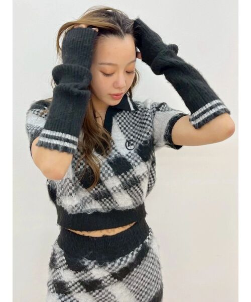 EVRIS（エヴリス）の「チェックショートニットトップス【セットアップ着用可能】　秋服（ニット/セーター・レディース・ブラック/グリーン/レッド・FREE）」の10枚目の写真