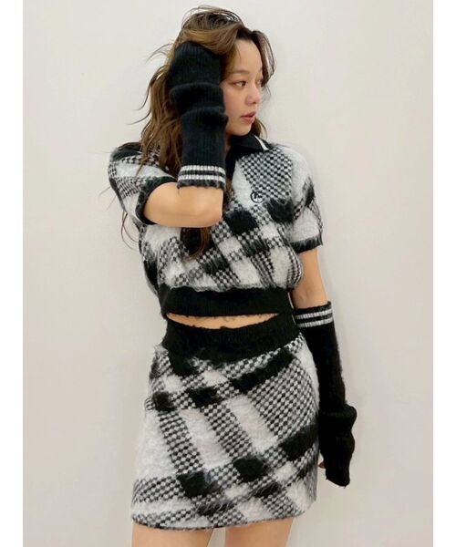 EVRIS（エヴリス）の「チェックショートニットトップス【セットアップ着用可能】　秋服（ニット/セーター・レディース・ブラック/グリーン/レッド・FREE）」の13枚目の写真