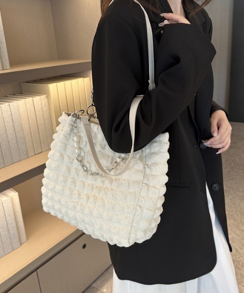 boemy(ボエミー)の「ぽこぽこワッフル トートバッグ(トートバッグ・レディース・パープル/ホワイト/ブラック/グリーン・FREE)」の11枚目の写真